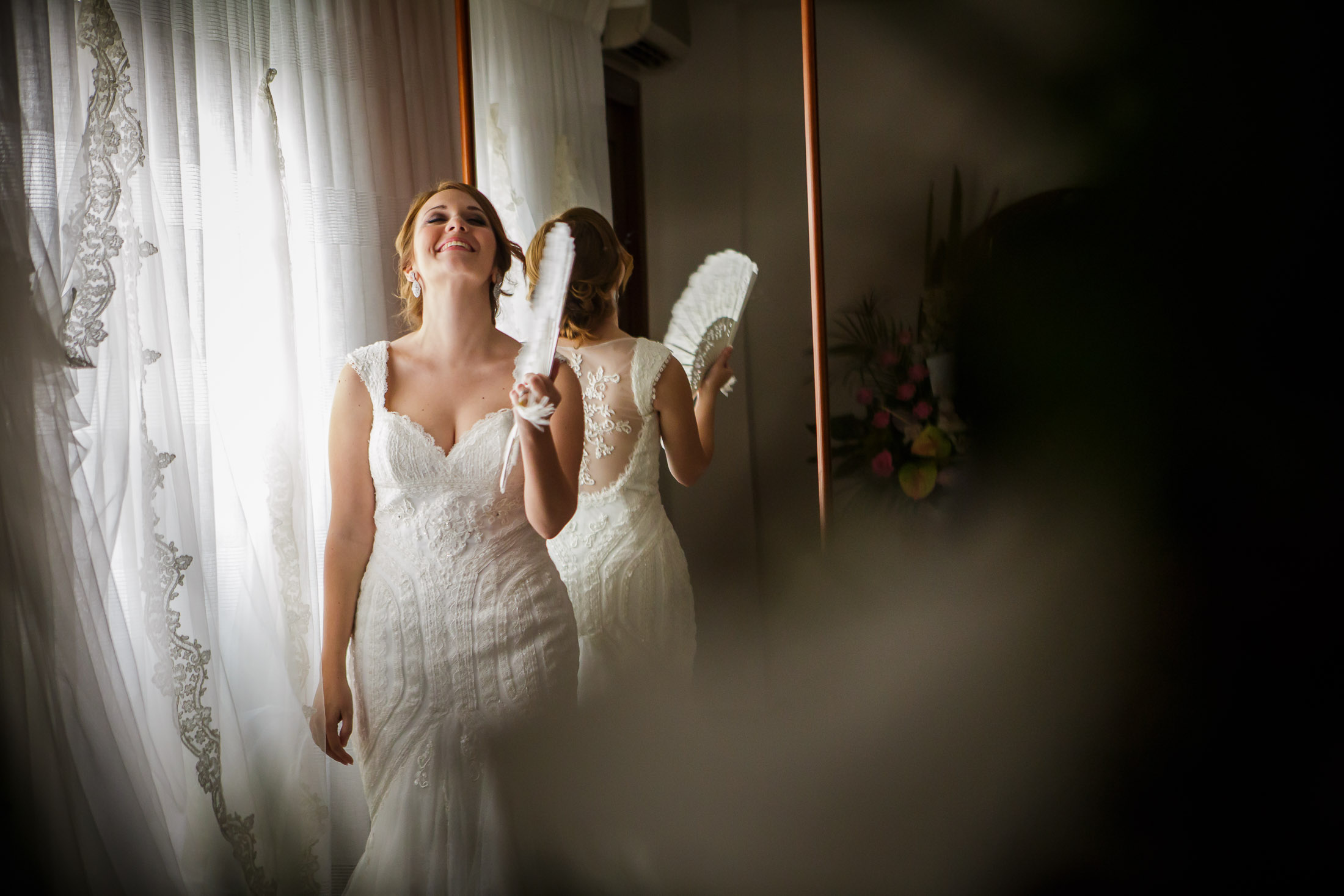 REPORTAJE BODA EN CAPILLA SANTO CALIZ VALENCIA Y JARDINES LA CARTUJA VALENCIA