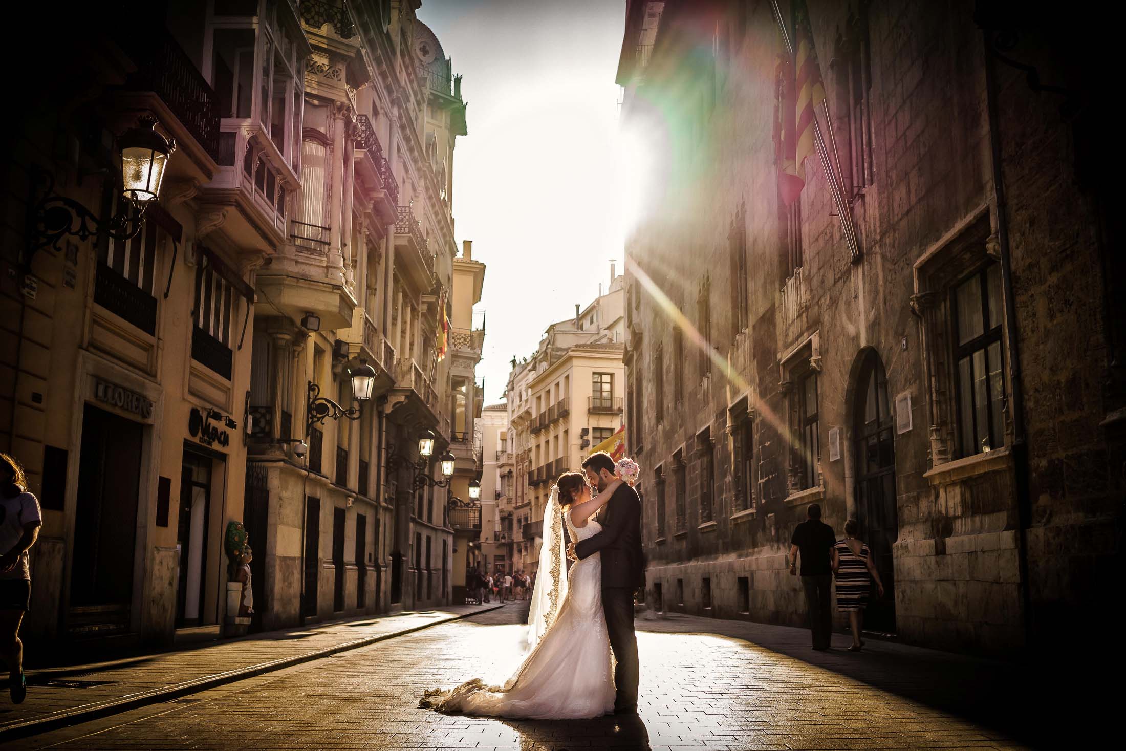 Reportaje Boda en los Jardines de la Cartuja, Valencia, Laura y Juan Fran. Christian Roselló Fotógrafo de Bodas con sede en Valencia. BODA EN LA CAPILLA DEL SANTO CÁLIZ