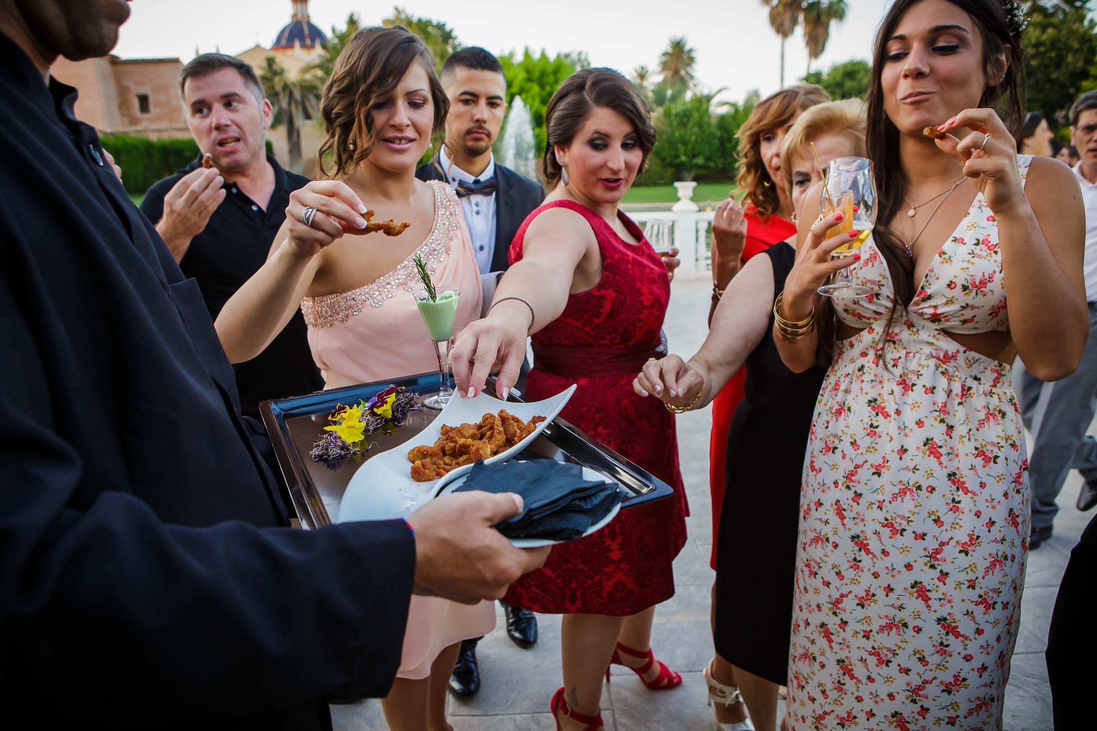 REPORTAJE BODA EN CAPILLA SANTO CALIZ VALENCIA Y JARDINES LA CARTUJA VALENCIA