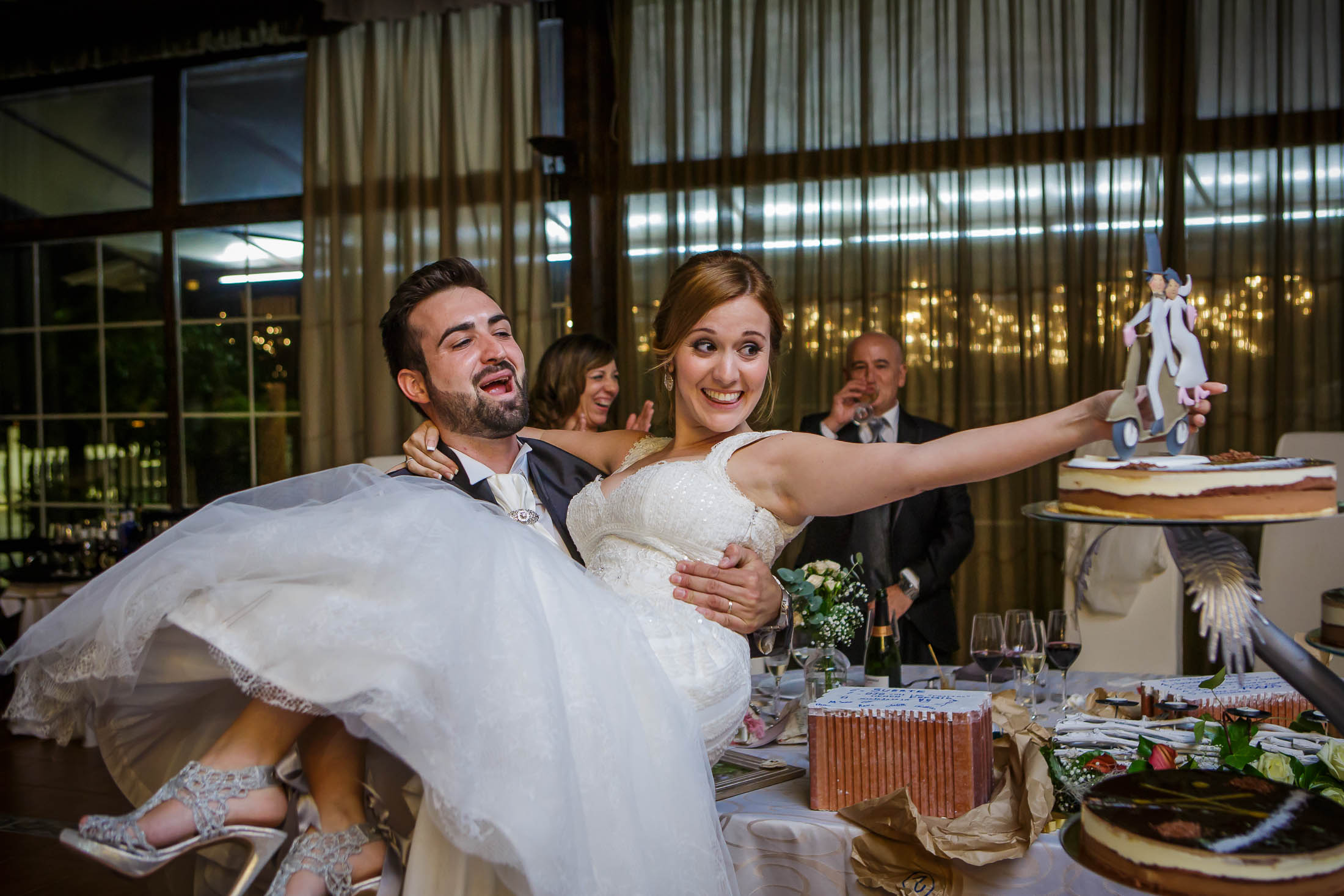 REPORTAJE BODA EN CAPILLA SANTO CALIZ VALENCIA Y JARDINES LA CARTUJA VALENCIA