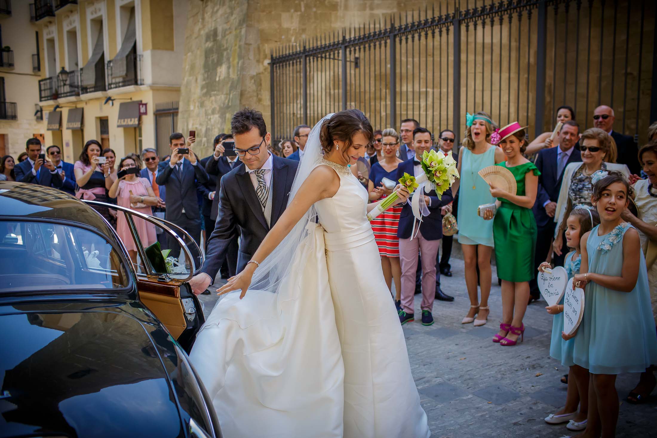 Boda en el Monasterio de San Pedro Huesca, celebracion en Castillo de San Luis Huesca, Sanra y Hugo. Christian Roselló Fotografo de Bodas en Valencia