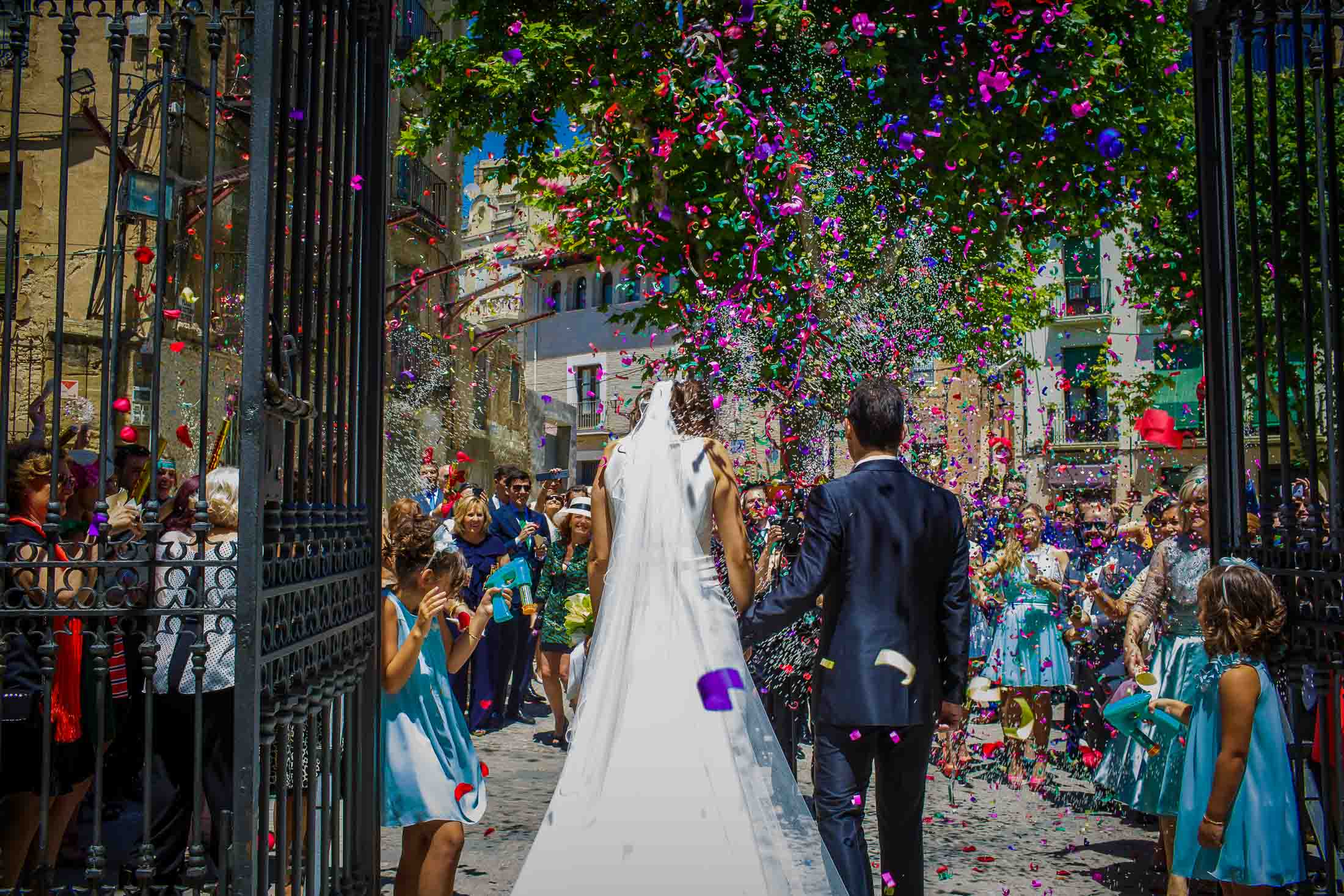 Boda en el Monasterio de San Pedro Huesca, celebracion en Castillo de San Luis Huesca, Sanra y Hugo. Christian Roselló Fotografo de Bodas en Valencia