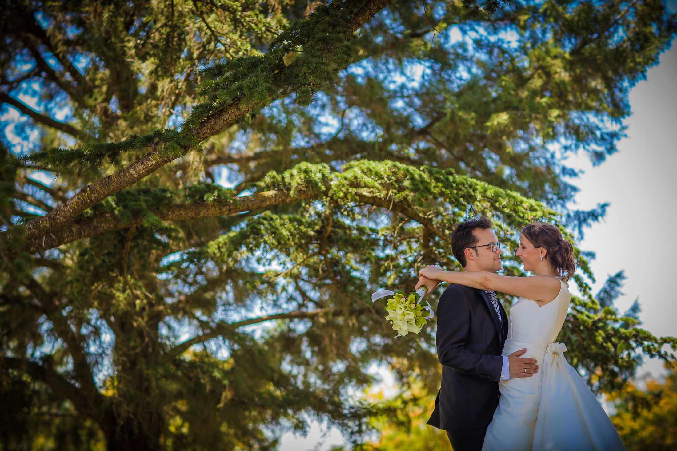 Boda en el Monasterio de San Pedro Huesca, celebracion en Castillo de San Luis Huesca, Sanra y Hugo. Christian Roselló Fotografo de Bodas en Valencia