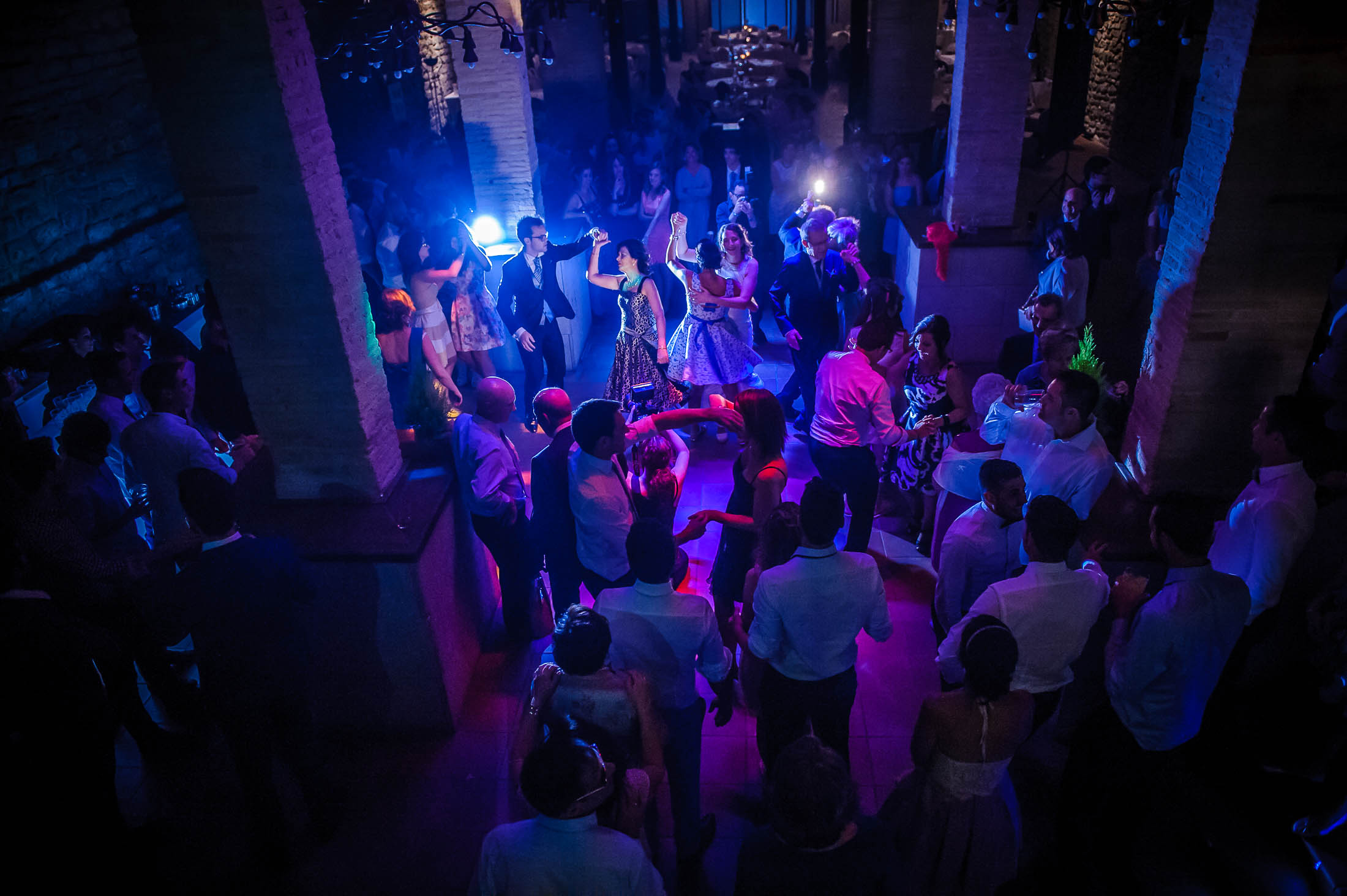 Boda en el Monasterio de San Pedro Huesca, celebracion en Castillo de San Luis Huesca, Sanra y Hugo. Christian Roselló Fotografo de Bodas en Valencia