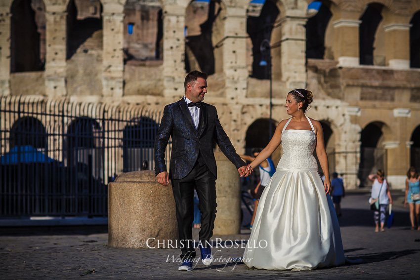 Post Boda en Roma, Via dei Fori Imperiali, Mª Jesús y Oscar. Christian Roselló, Wedding Photographer in Rome, based in Valencia Spain