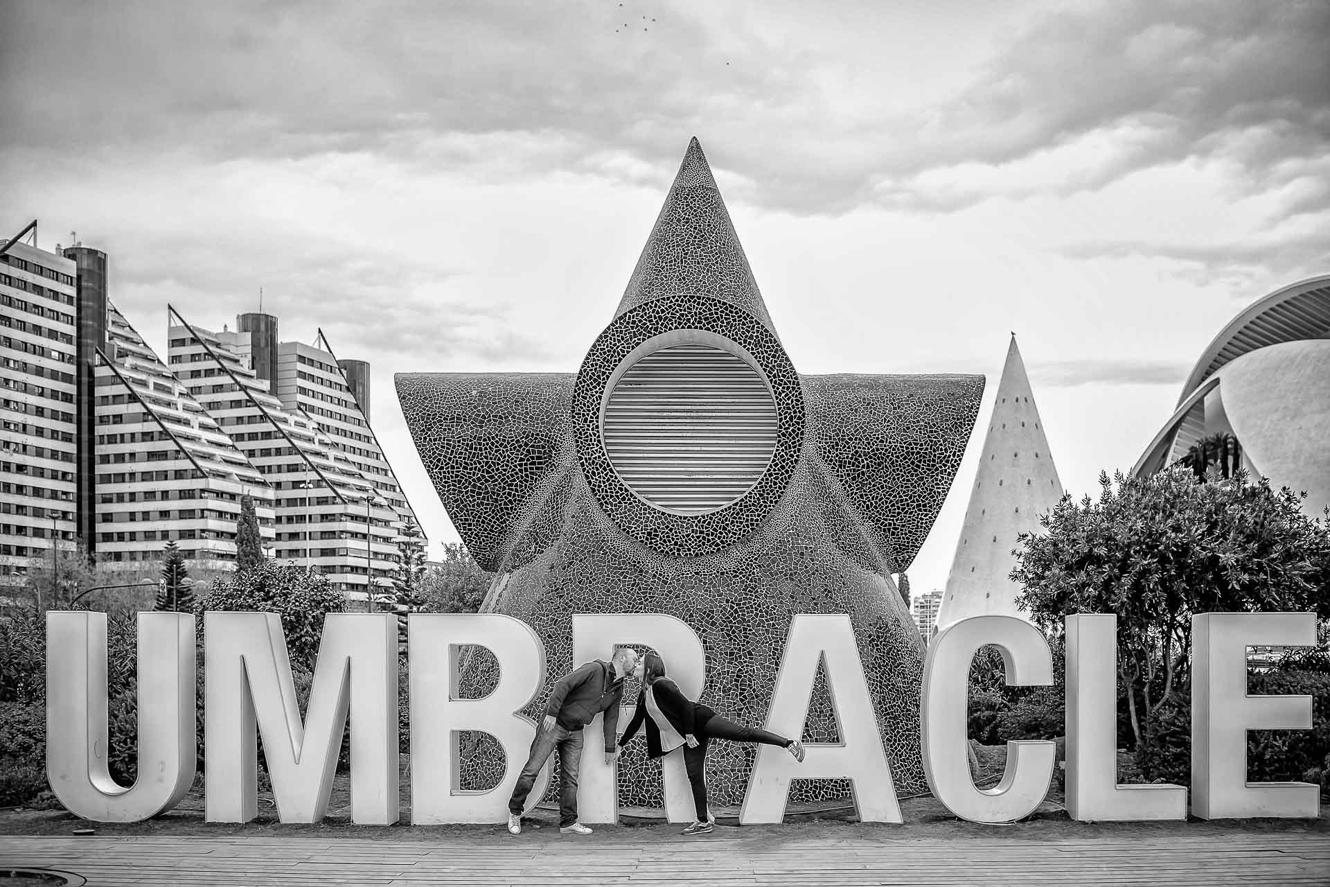 Reportaje Pre Boda en Valencia Blanca y Arthur. Christian Roselló Fotógrafo de Bodas en Valencia.