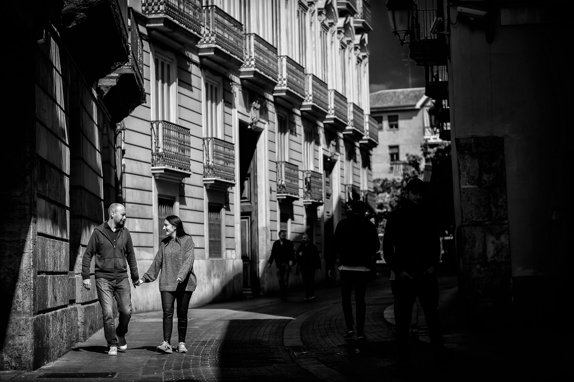 Reportaje Pre Boda en Valencia Blanca y Arthur. Christian Roselló Fotógrafo de Bodas en Valencia.
