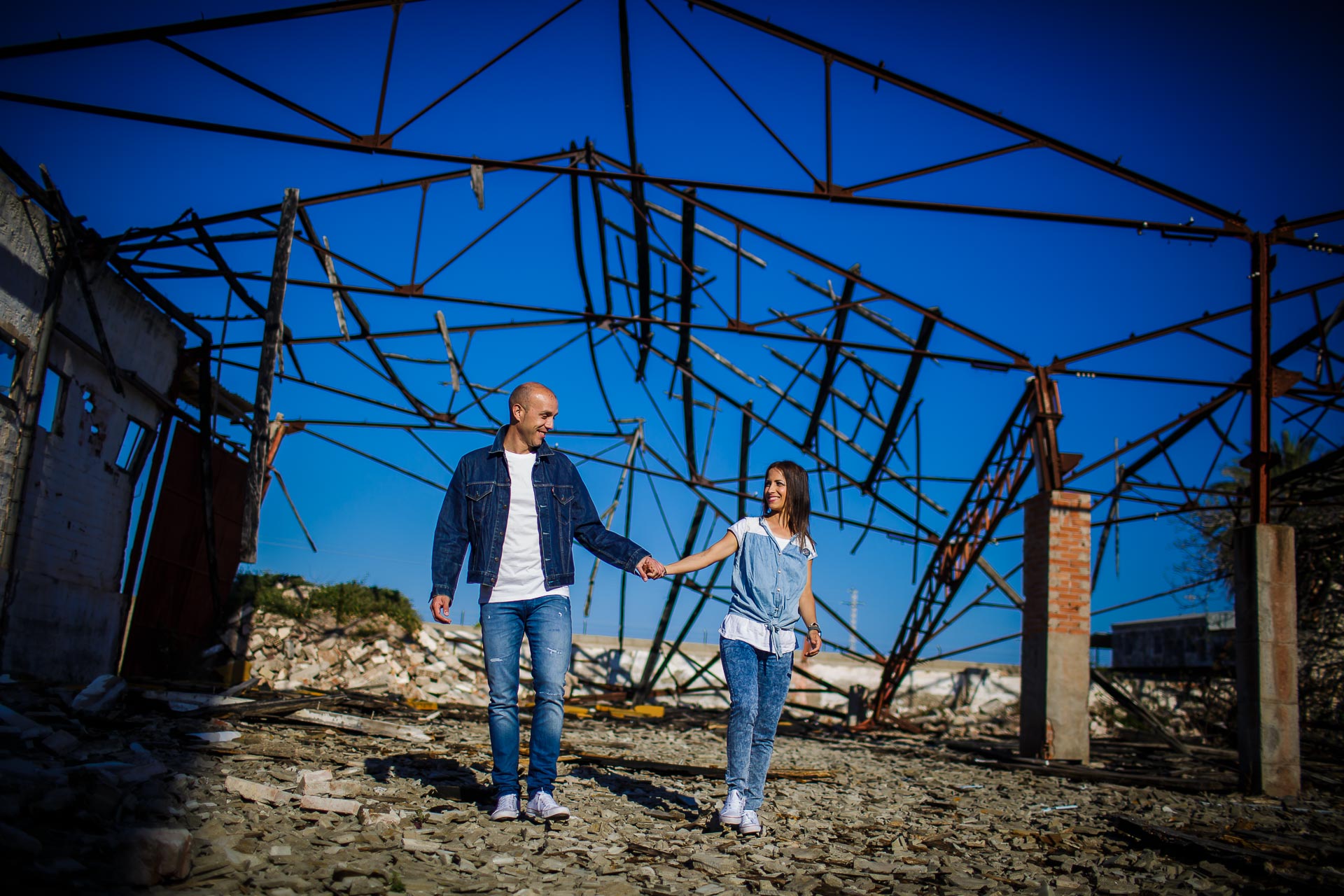 Pre Boda en Playa de Almenara Carolina y Ramón. Christian Roselló Fotografo de Bodas en Castellón con sede en Valencia